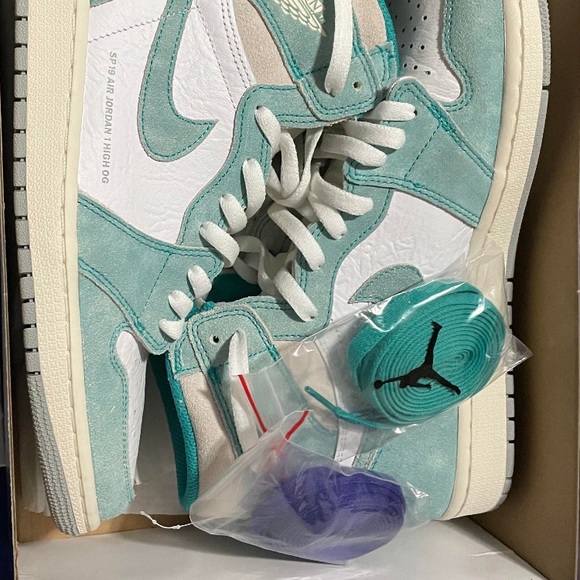 AJ1 High “Turbo Green” - Picture 3 of 3